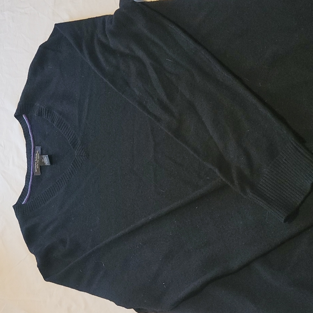 Banana Republic extra fine merino v-neck sweater